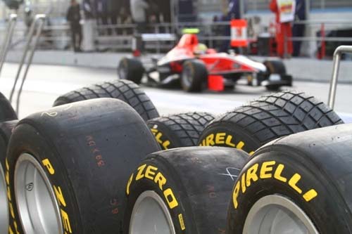 Pirelli Formula 1-es gumiabroncsok. Barcelona az utolsó Európai teszt helyszíne!