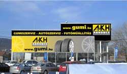 gumi.hu AKH szervizpont a Szentendrei úttal párhuamzosan a volt Chevrolet Gombos helyén. Stilauto felni forgalmazás és felszerelés. Téli gumi felszerelés szezonális csere során nagyon fontos a megfelelő centrírozás, amit sokan tévesen centírozás-nak neveznek.